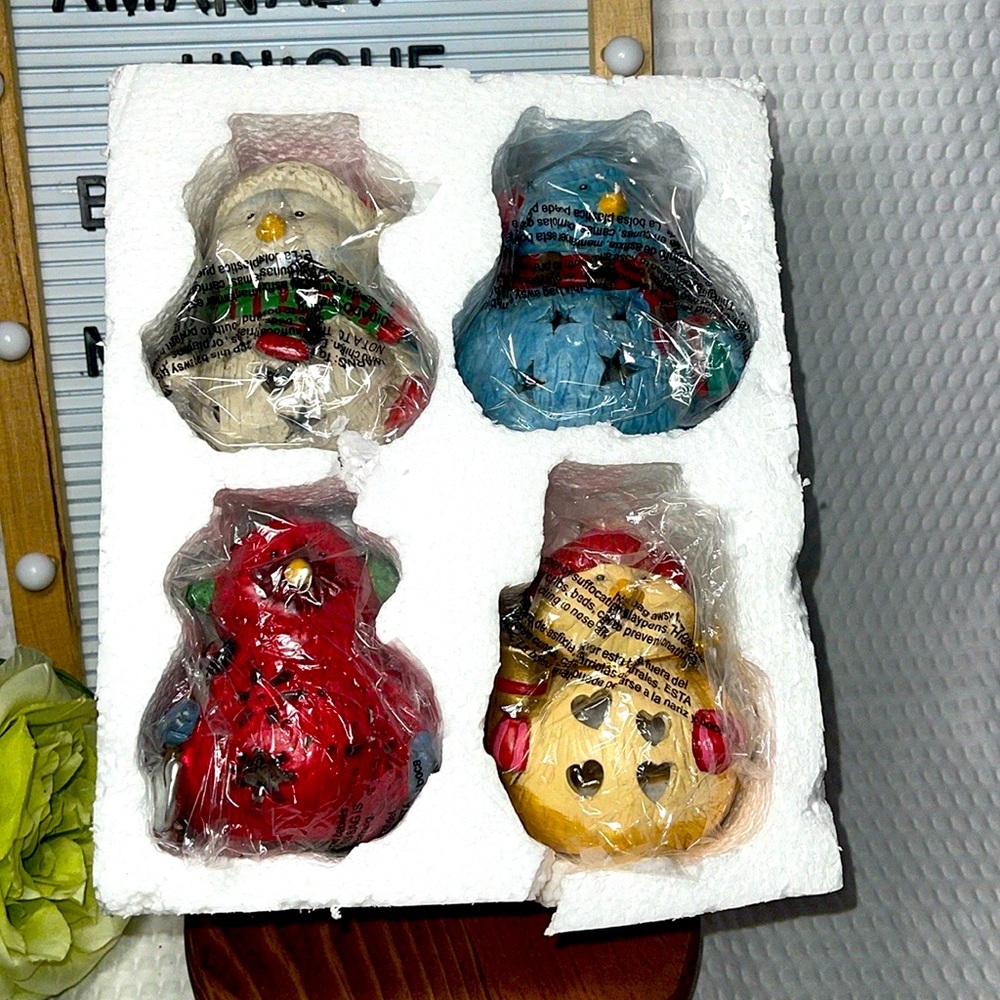 Holiday Bird Tealight Holders New in Box Set of 4 Differnt Birds Candle Holder